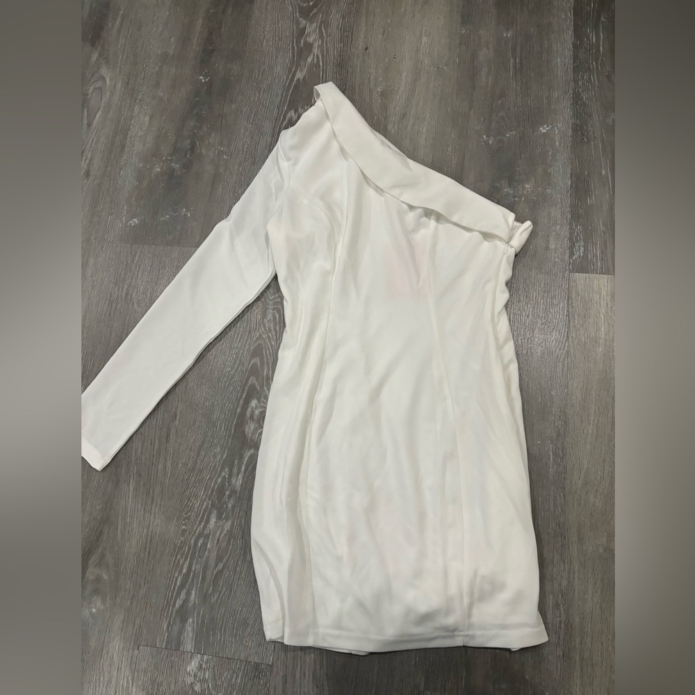 Women’s white midi dress